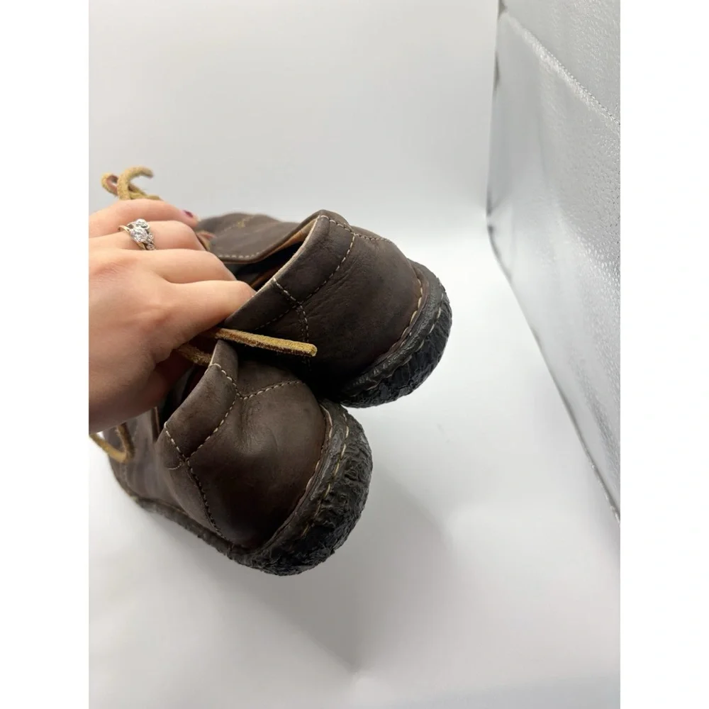 Born Chukka Brown Leather‎ Boots